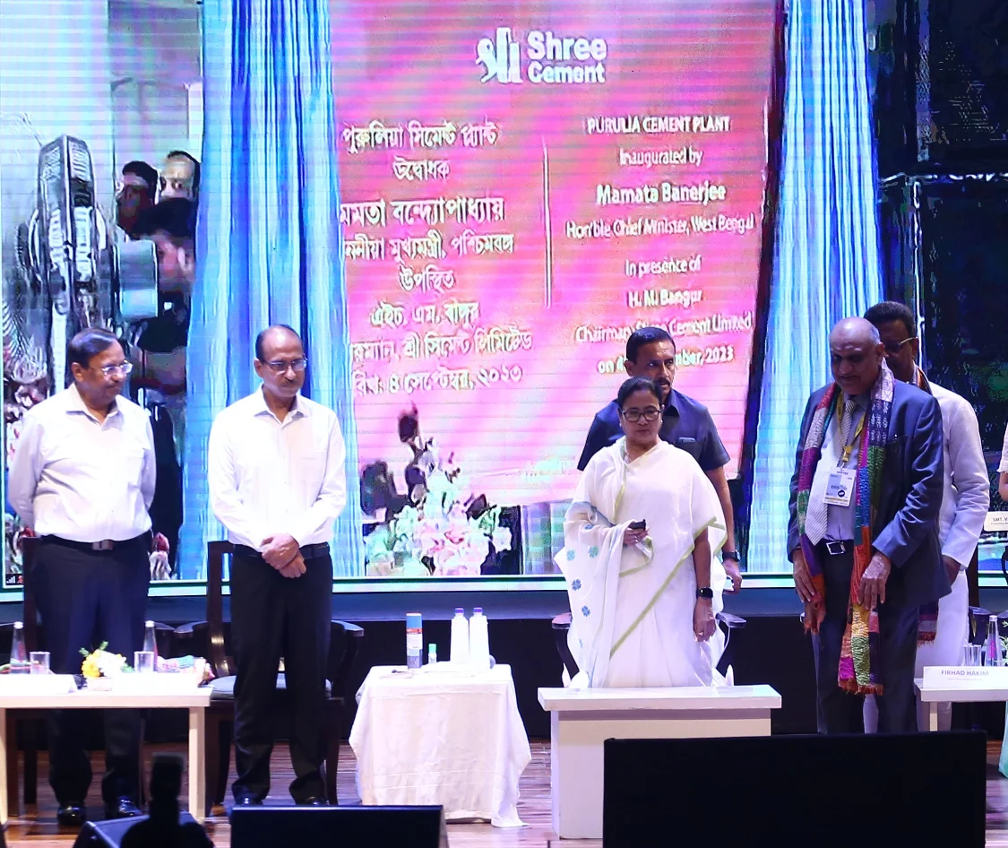 CM Mamata Banerjee inaugurates Shree Cement cement grinding unit in Purulia